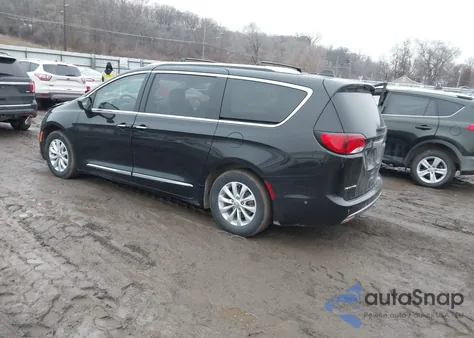 2018 Chrysler Pacifica Touring L from USA, damaged, VIN 2C4RC1BGXJR212314